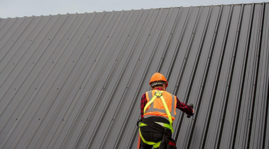 Professional metal roof installation services in Clarksville, TN